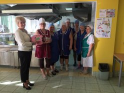 Поздравляем работников столовой с Международным днем повара!